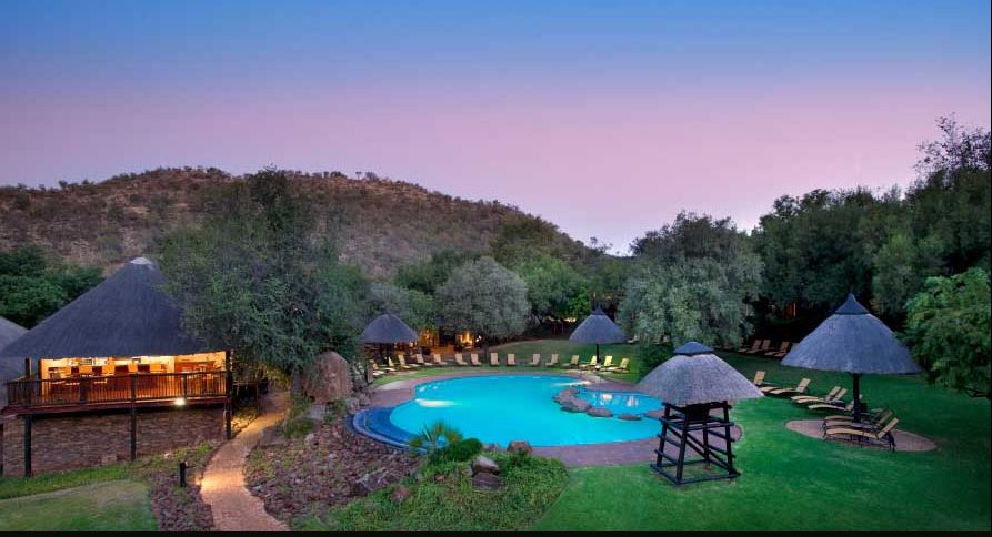 2 Nights Bush Escape at Bakubung Bush Lodge – Pilanesberg.